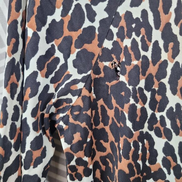 Vintage Housecoat Robe Small Medium pockets Long 1/2 Zip Up Cheetah Leopard FLAW - Picture 8 of 9
